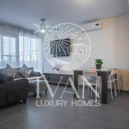 Casa Oromar Ivan Luxury Homes Adosado Holiday home *