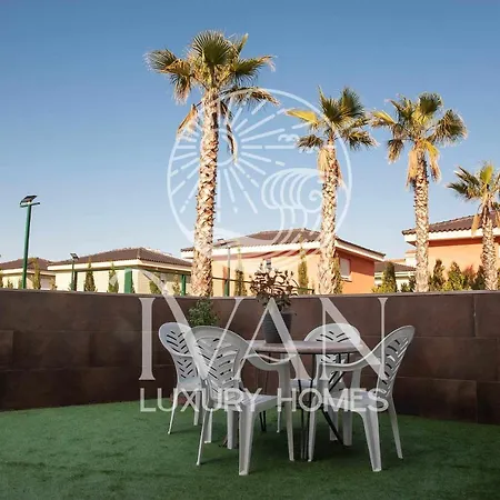 Casa Oromar Ivan Luxury Homes Adosado *