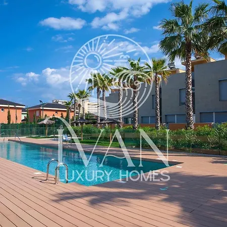 Casa Oromar Ivan Luxury Homes Adosado *